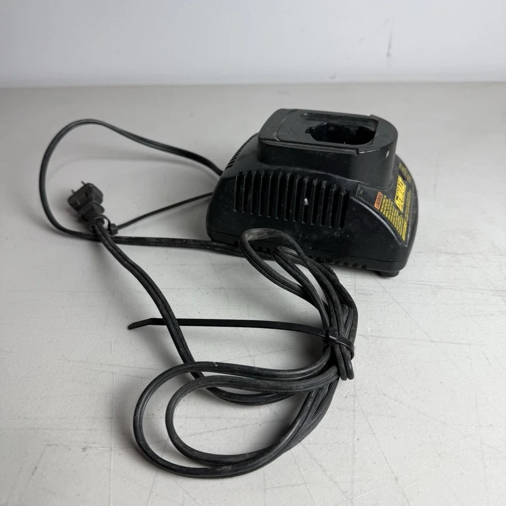 DeWalt DW9118 7.2v-9.6v-12.0v-14.4v NiCd Battery Charger